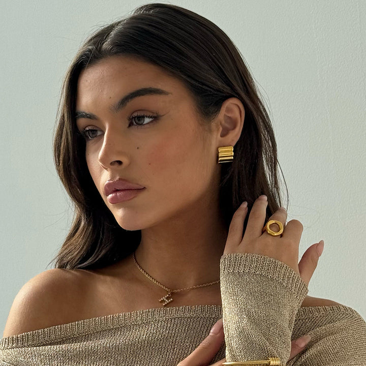 MINI RIBBED EARRINGS