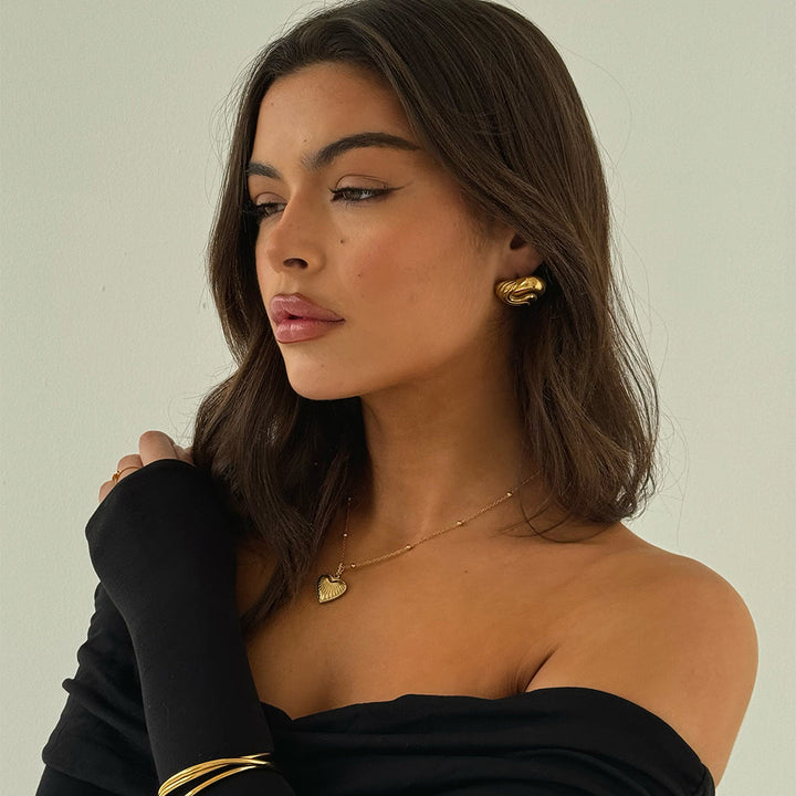 HEART PENDANT NECKLACE