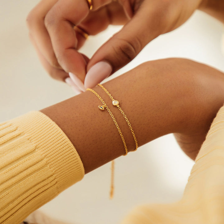 Gold Fine Single Charm Bracelet