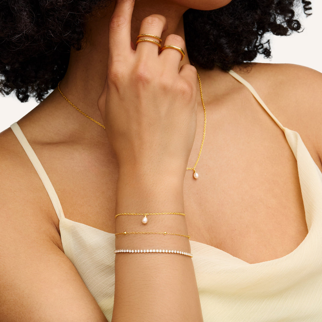 Gold Fine Organic Pearl Bracelet